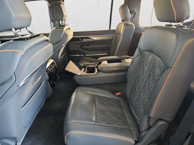 2023 Jeep Grand Wagoneer Series III