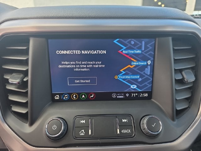 2023 GMC Acadia AT4