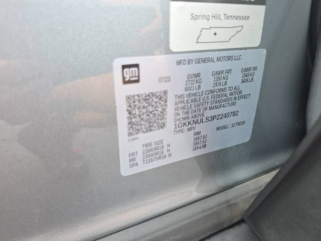 2023 GMC Acadia SLT