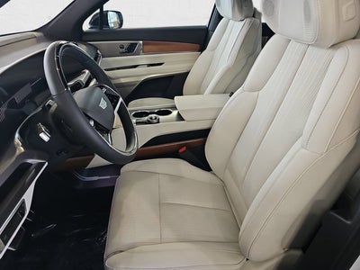 2026 Cadillac VISTIQ Luxury