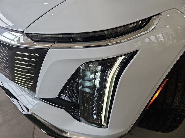 2026 Cadillac VISTIQ Luxury