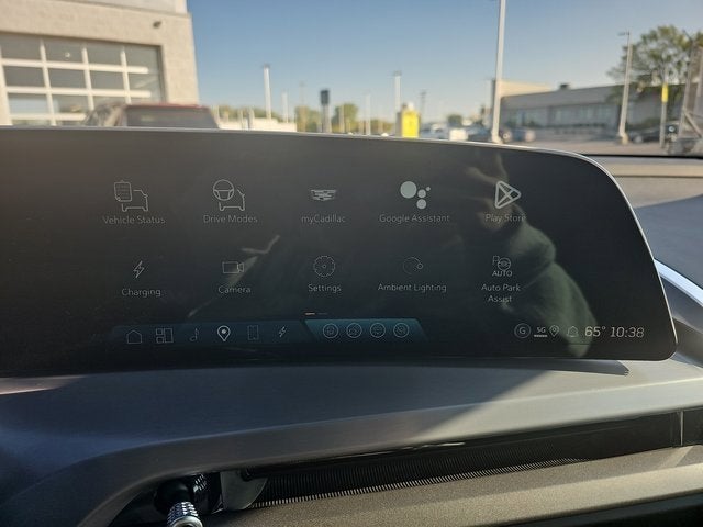 2026 Cadillac VISTIQ Sport