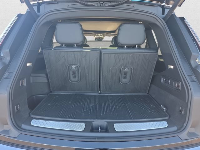 2027 Cadillac VISTIQ Sport