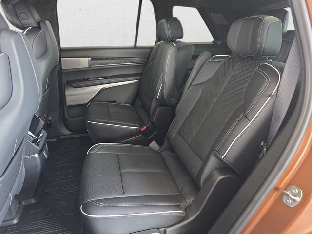 2027 Cadillac VISTIQ Platinum
