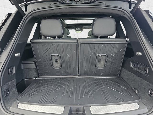 2026 Cadillac VISTIQ Platinum