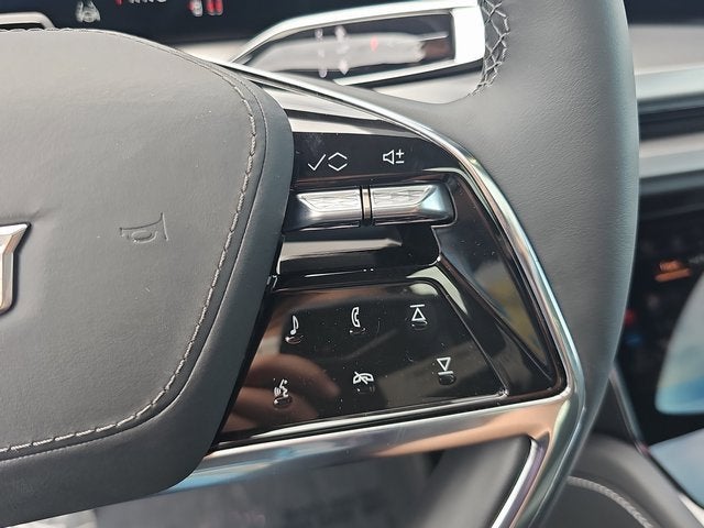 2026 Cadillac VISTIQ Platinum