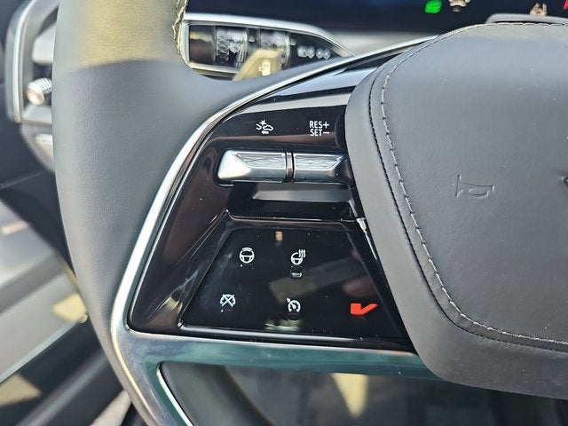 2026 Cadillac VISTIQ Platinum