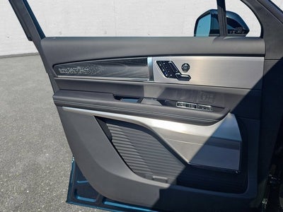 2026 Cadillac VISTIQ Platinum