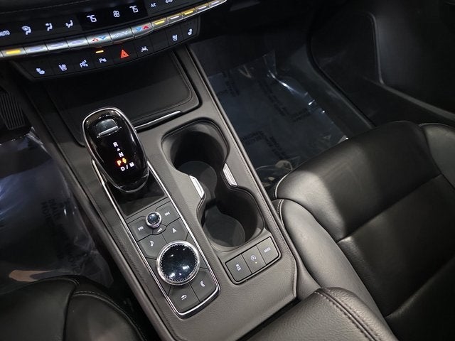 2022 Cadillac XT4 Premium Luxury