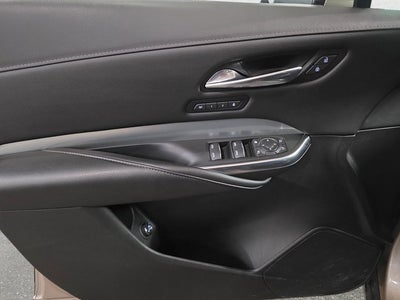 2022 Cadillac XT4 Premium Luxury