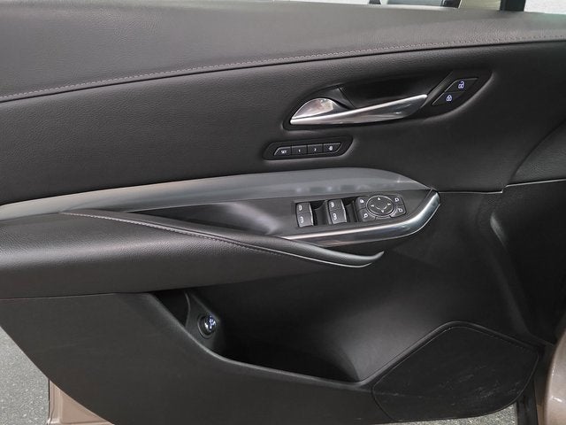 2022 Cadillac XT4 Premium Luxury