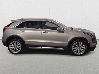 2022 Cadillac XT4 Premium Luxury