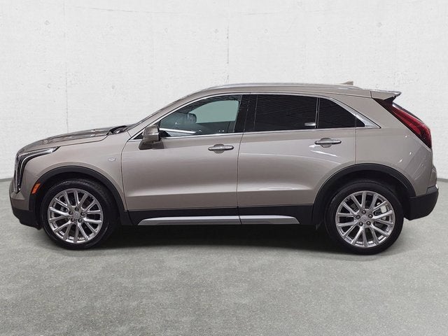 2022 Cadillac XT4 Premium Luxury