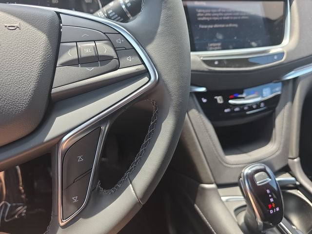 2026 Cadillac XT5 Luxury