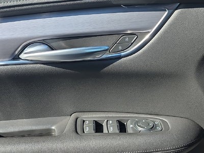 2024 Cadillac XT5 Luxury