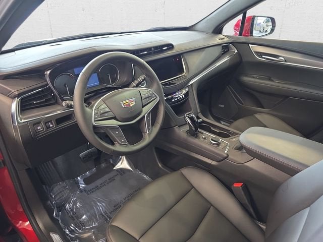 2026 Cadillac XT5 Luxury