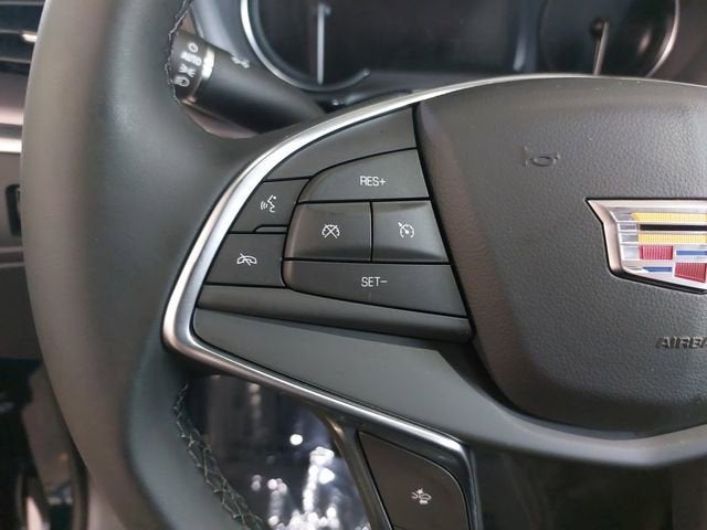 2025 Cadillac XT5 Luxury