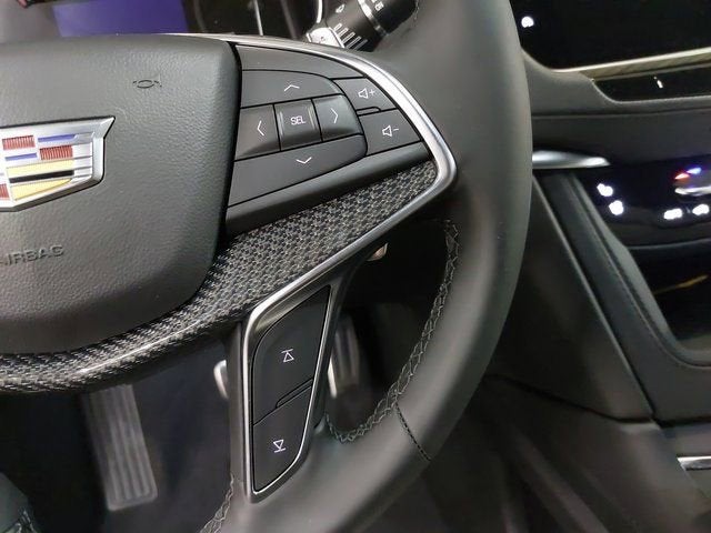 2025 Cadillac XT5 Sport