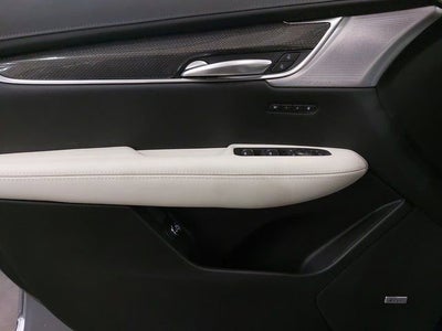 2025 Cadillac XT5 Sport