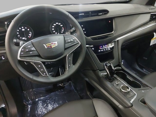 2025 Cadillac XT5 Sport