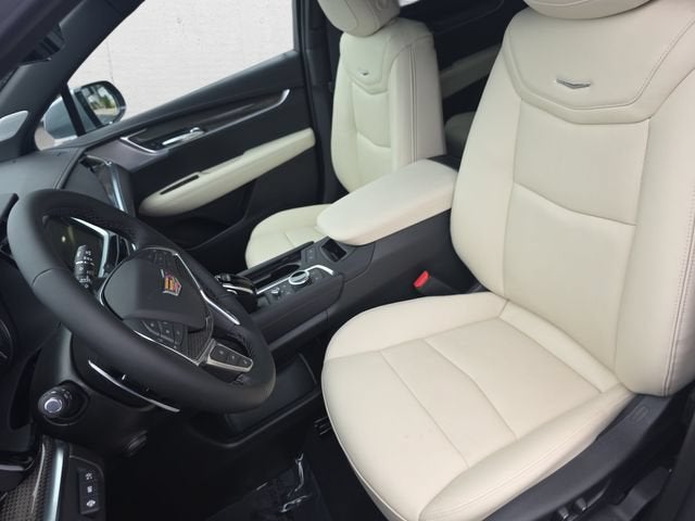2026 Cadillac XT5 Sport