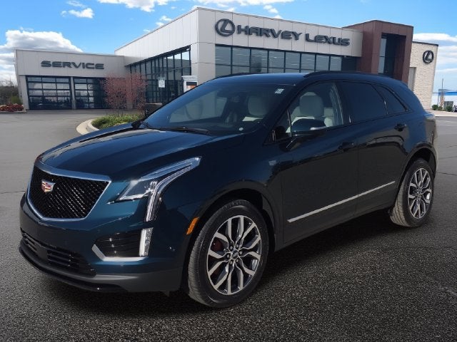 2026 Cadillac XT5 Sport