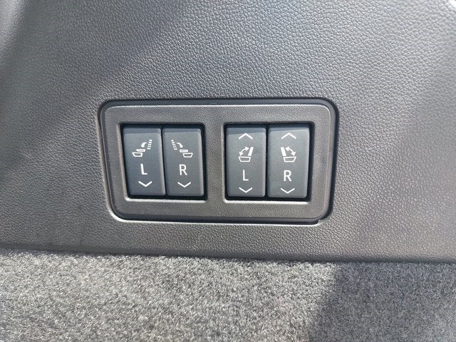 2025 Cadillac XT6 Sport