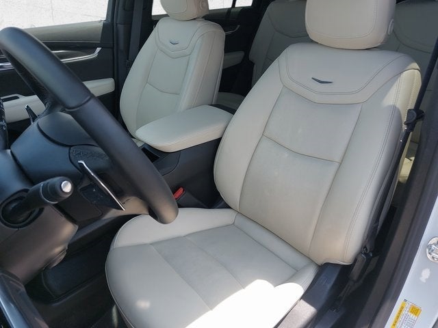 2025 Cadillac XT6 Sport