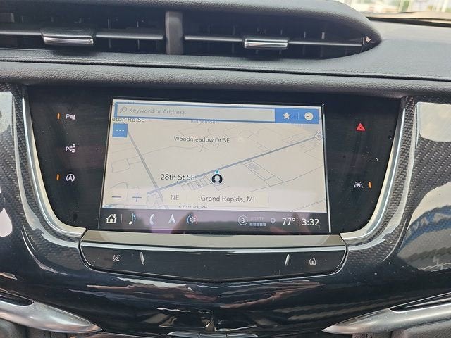 2025 Cadillac XT6 Sport