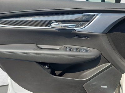 2025 Cadillac XT6 Sport