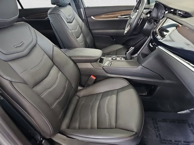 2025 Cadillac XT6 Sport