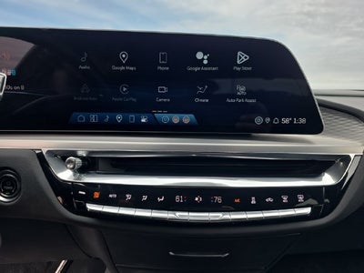 2024 Cadillac LYRIQ Luxury 1