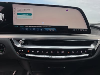 2024 Cadillac LYRIQ Luxury 1