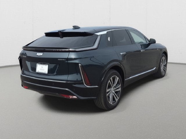 2024 Cadillac LYRIQ Luxury 1