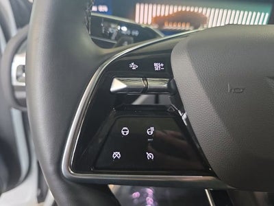 2024 Cadillac LYRIQ Luxury 2