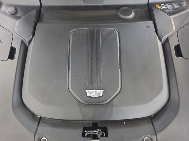 2024 Cadillac LYRIQ Luxury 2