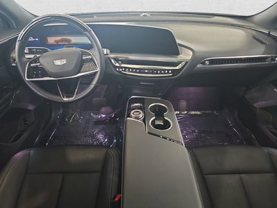 2024 Cadillac LYRIQ Luxury 2