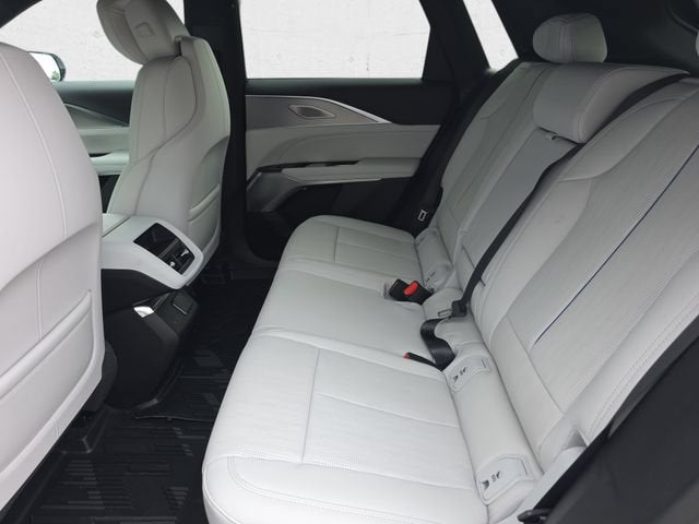 2027 Cadillac LYRIQ Premium Luxury