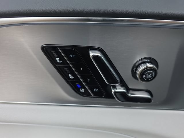 2027 Cadillac LYRIQ Premium Luxury