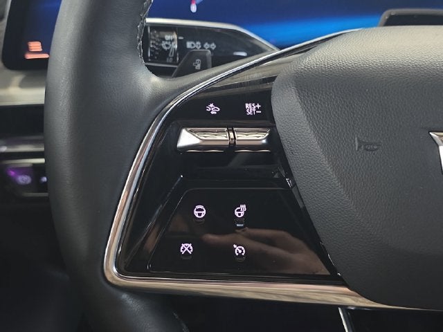 2024 Cadillac LYRIQ Sport 2