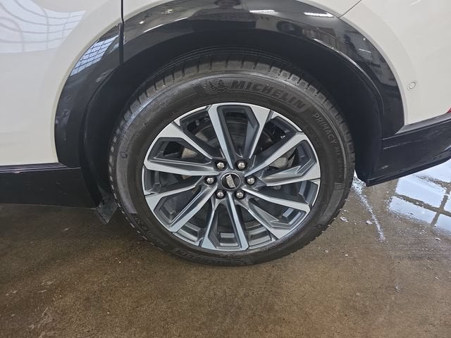 2024 Cadillac LYRIQ Sport 2