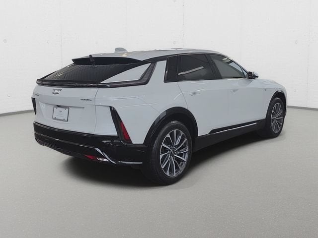 2024 Cadillac LYRIQ Sport 2
