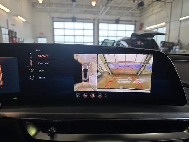 2026 Cadillac LYRIQ Premium Sport