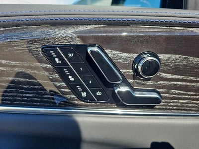 2026 Cadillac ESCALADE IQL Sport