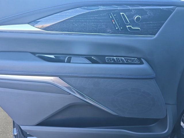 2026 Cadillac ESCALADE IQL Sport