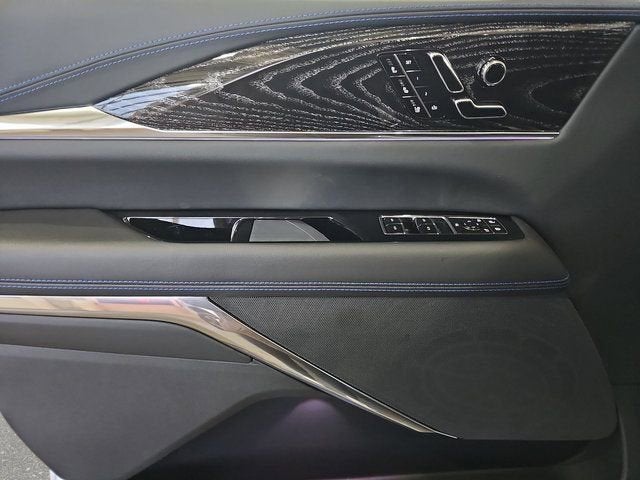 2026 Cadillac ESCALADE IQL Sport