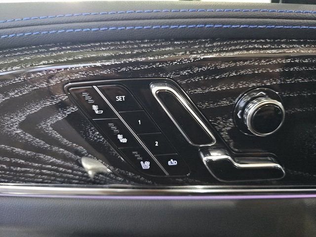 2026 Cadillac ESCALADE IQL Sport