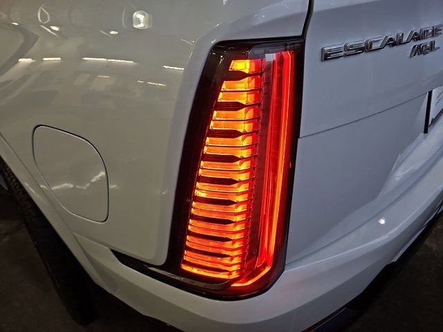 2026 Cadillac ESCALADE IQL Sport