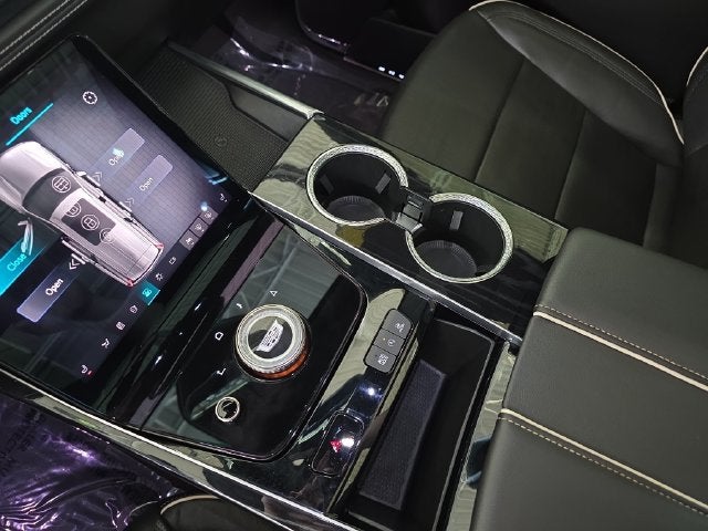 2025 Cadillac Escalade ESV Sport
