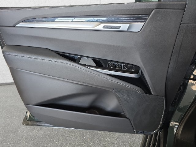 2025 Cadillac Escalade ESV Sport